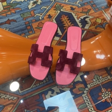 Hermes Slippers